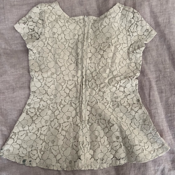 Joe Fresh Kids Enfants (6-7) Small Peplum White Lace Blouse - Picture 2 of 8